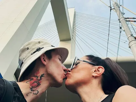 Watch Leila And Colin Live Adult Webcam Show - Free Sex Cam Stream