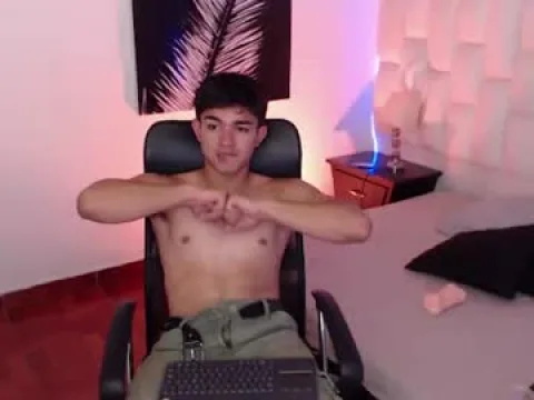 Watch Simon  Lambert Offline Adult Webcam Show from Colombia - Free Sex Cam Stream