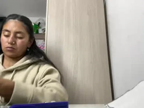 Watch Natasha Shine22 Offline Adult Webcam Show from Colombia - Free Sex Cam Stream