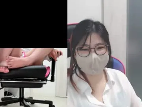 Watch minami0804 Offline Adult Webcam Show from Japan - Free Sex Cam Stream
