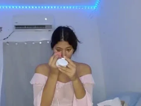 Watch evalunahorny Live Adult Webcam Show from Colombia - Free Sex Cam Stream