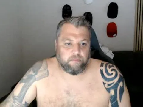 Watch Chrizz Offline Adult Webcam Show from Austria - Free Sex Cam Stream