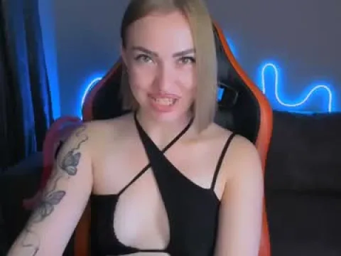 Watch LaraKreinlk Offline Adult Webcam Show - Free Sex Cam Stream