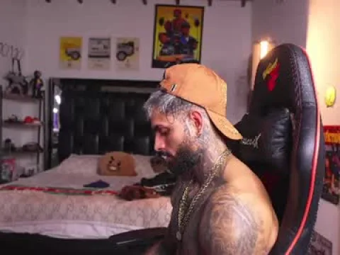 Watch LOGAN HUGE Offline Adult Webcam Show from Colombia - Free Sex Cam Stream